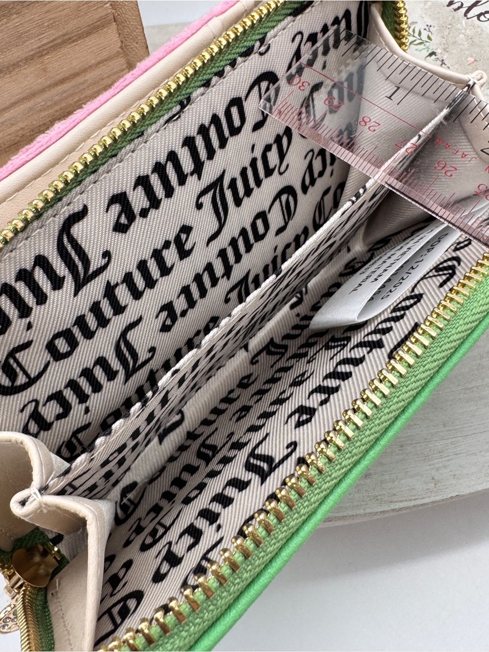 Juicy Couture Juicy In Bloom Cherry Blossom Zip Around Bifold Wallet Velour NWOT - Picture 10 of 12